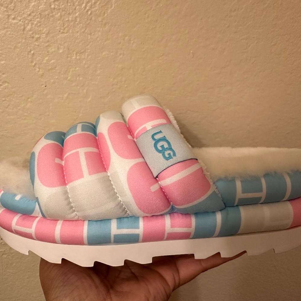Women’s UGGS